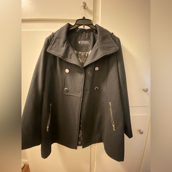 Guess Coat Women’s size Large - Picture 10 of 11